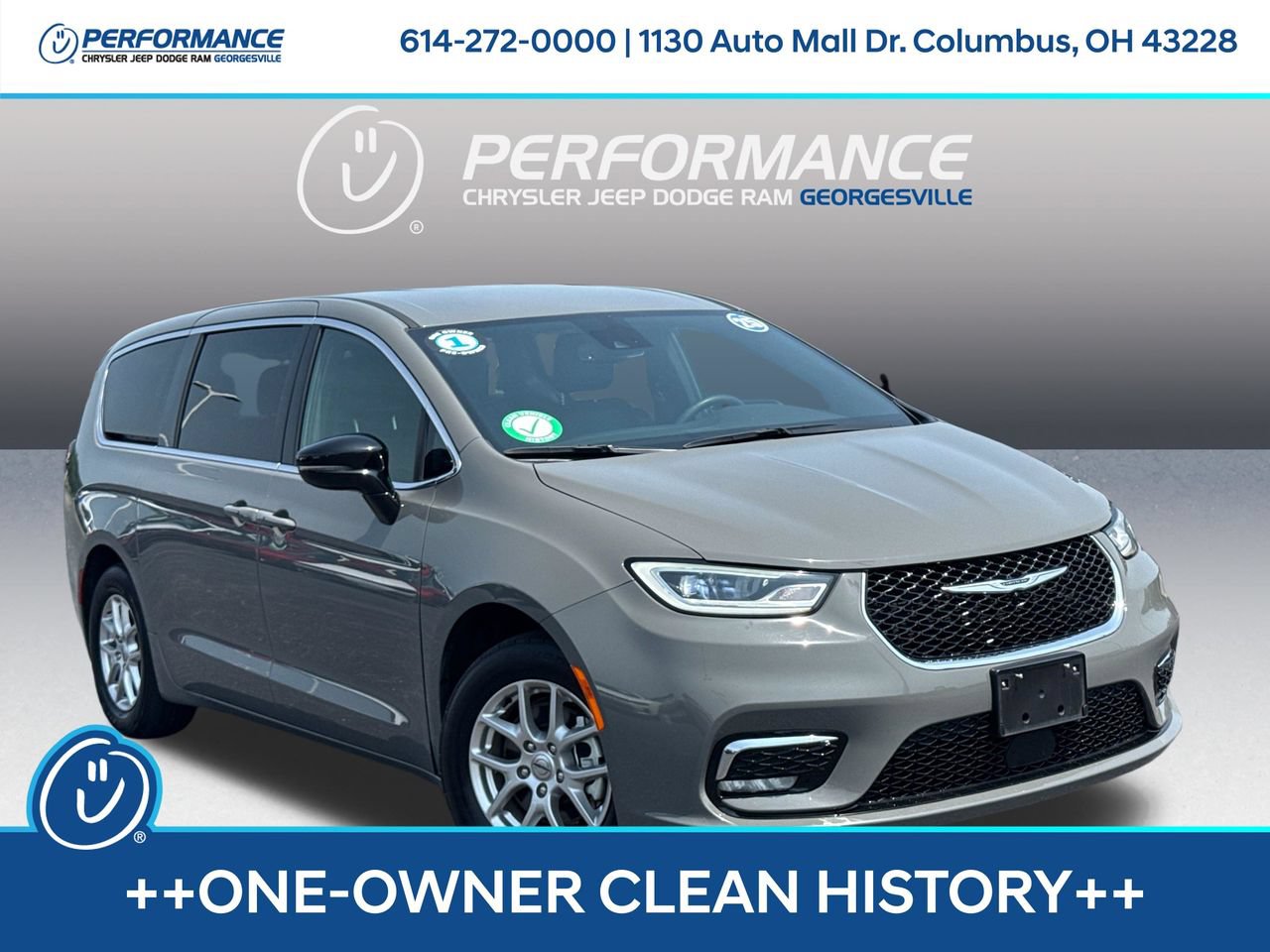 Used 2025 Chrysler Pacifica Select