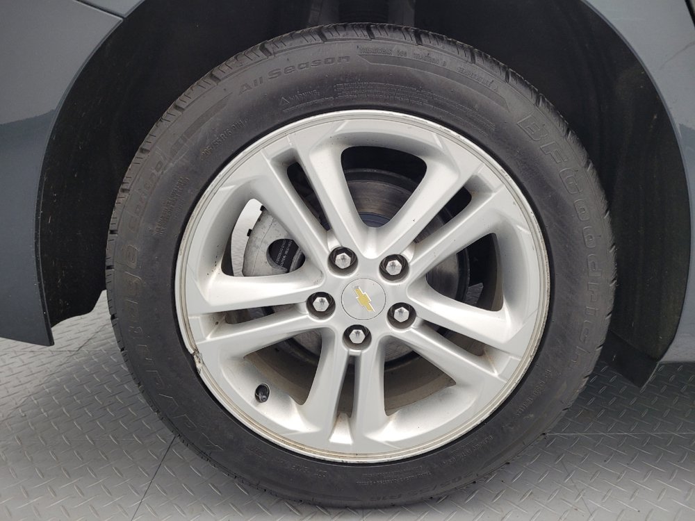 Used 2017 Chevrolet Cruze LT FWD image 31