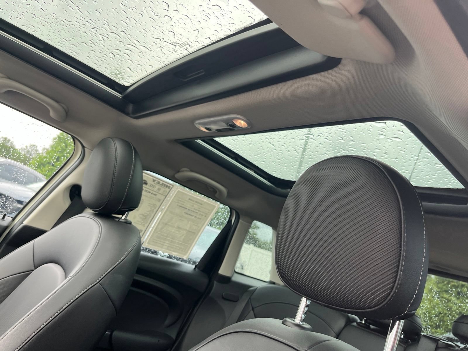 Used 2016 MINI Cooper 4-Door Hardtop FWD image 33