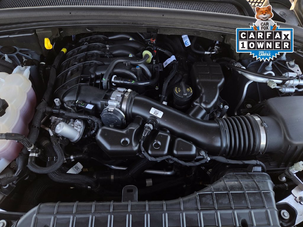 Used 2025 Jeep Grand Cherokee Altitude AWD/4WD image 32