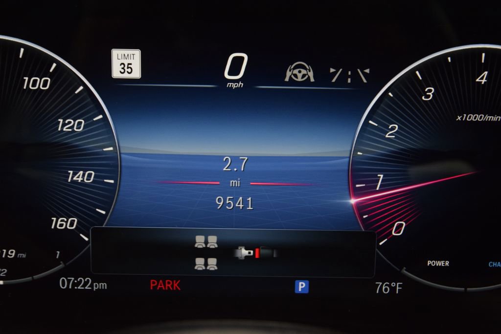 Used 2025 Mercedes-Benz GLS 450 4MATIC image 27
