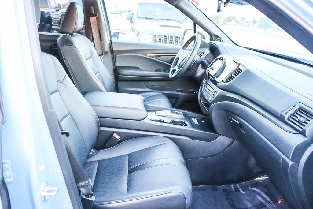 Used 2024 Honda Passport TrailSport image 19