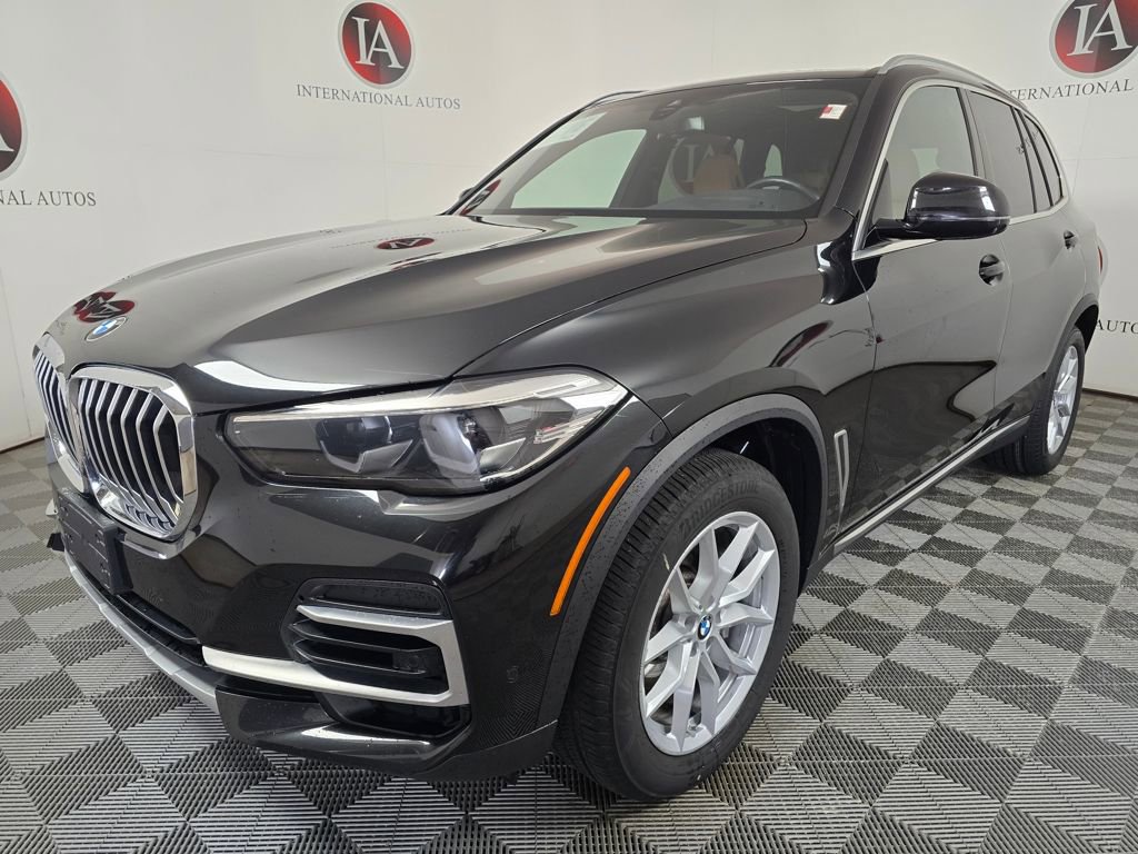Used 2023 BMW X5 xDrive40i w/ Parking Assistance Package image 5