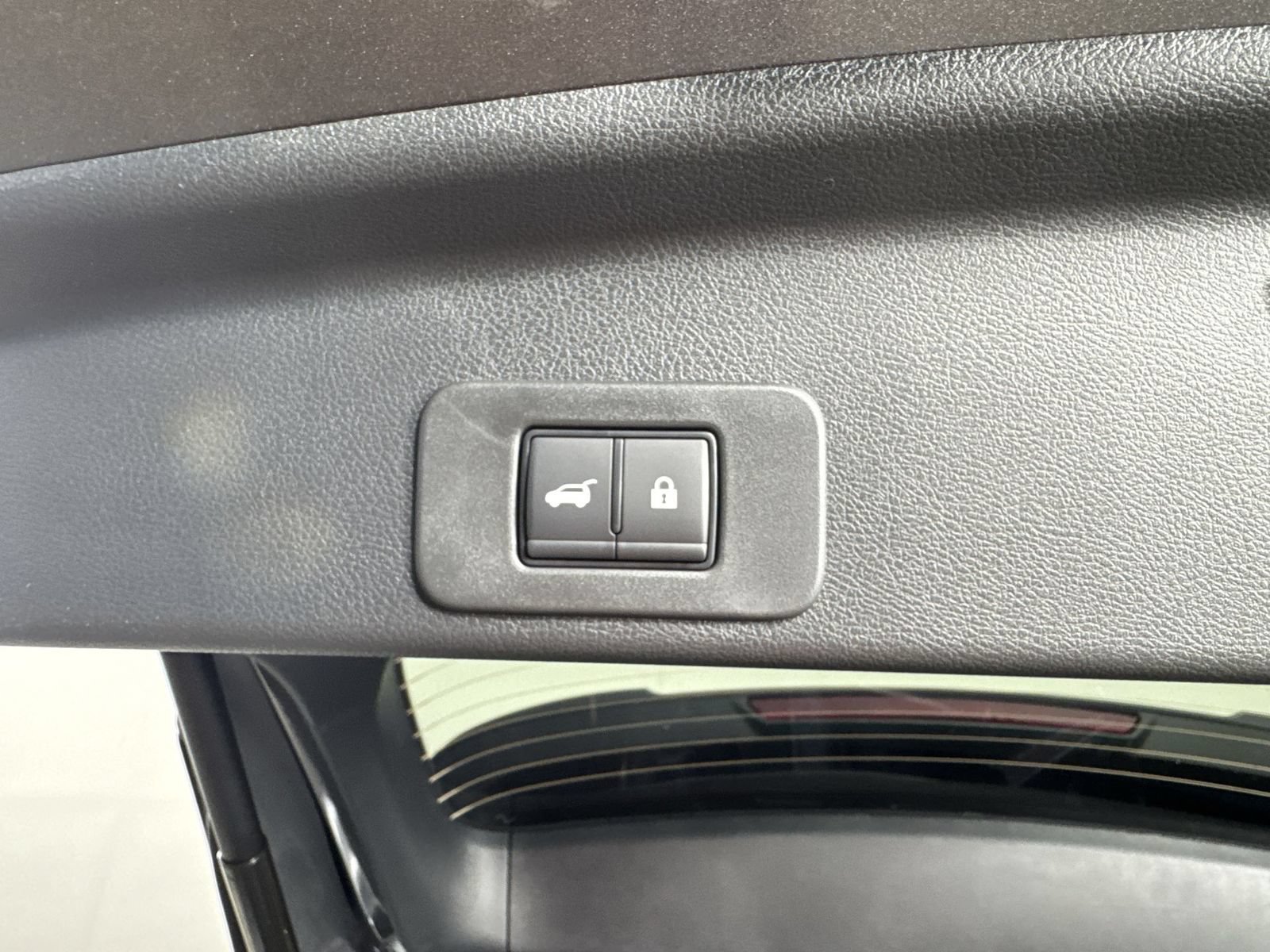 Used 2025 Nissan Murano SL w/ Cargo Package AWD/4WD image 34