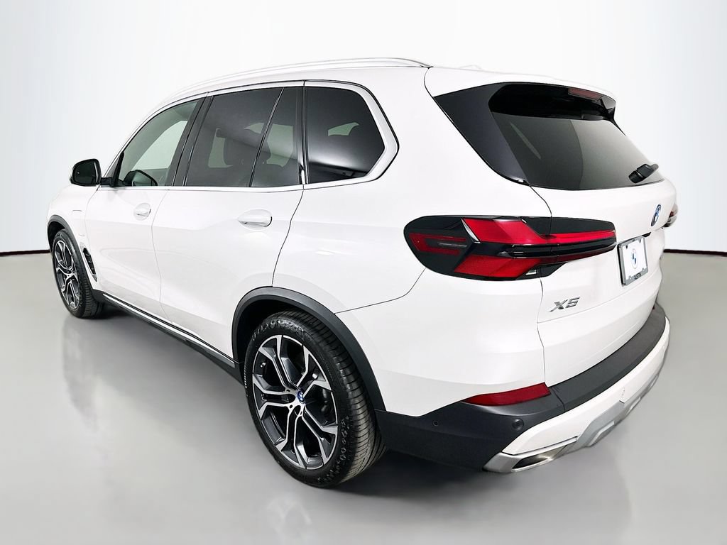 Used 2025 BMW X5 xDrive50e w/ Executive Package AWD/4WD image 7