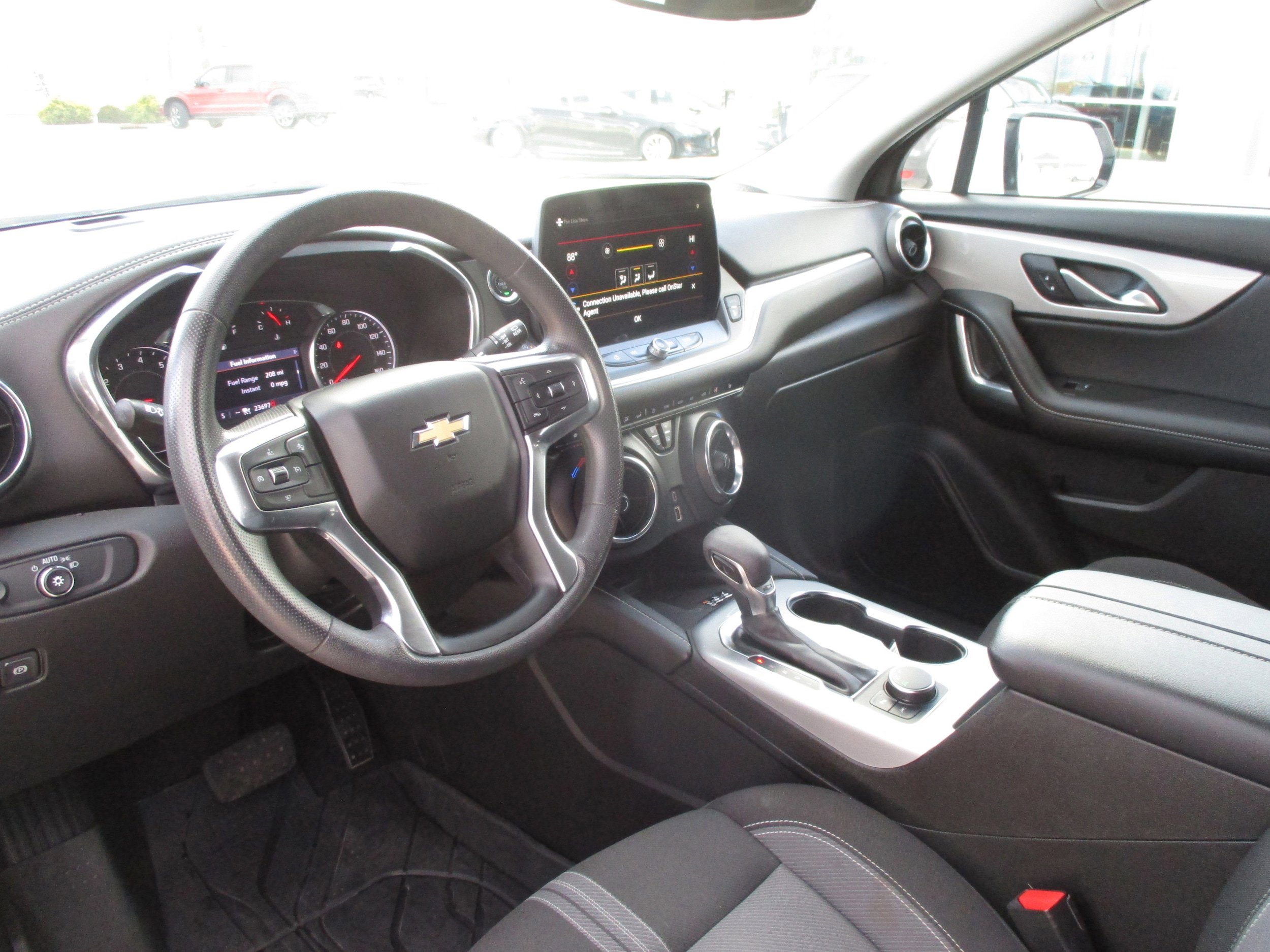 Used 2024 Chevrolet Blazer LT w/ Convenience Package FWD image 12