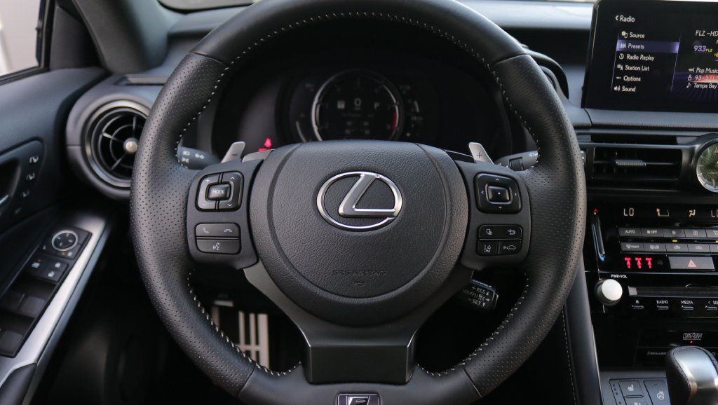 Used 2024 Lexus IS 500 w/ Accessory Package RWD image 17