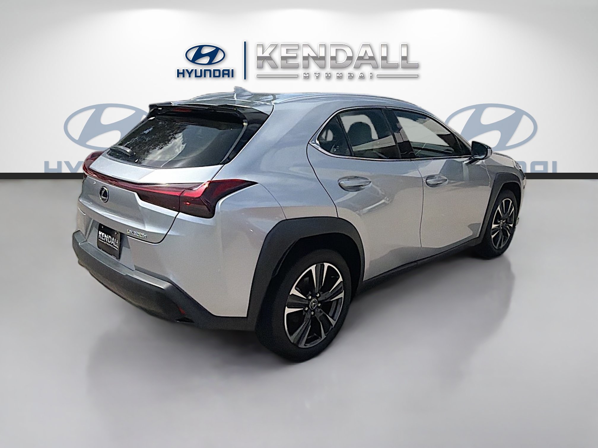 Used 2025 Lexus UX 300h FWD image 6