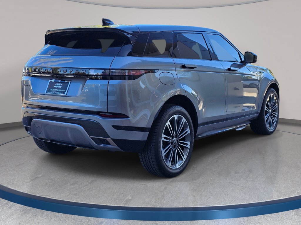 Used 2024 Land Rover Range Rover Evoque Dynamic SE AWD/4WD image 6