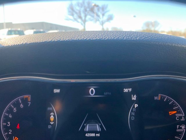 Used 2022 Jeep Grand Cherokee Limited w/ Tech Group image 10