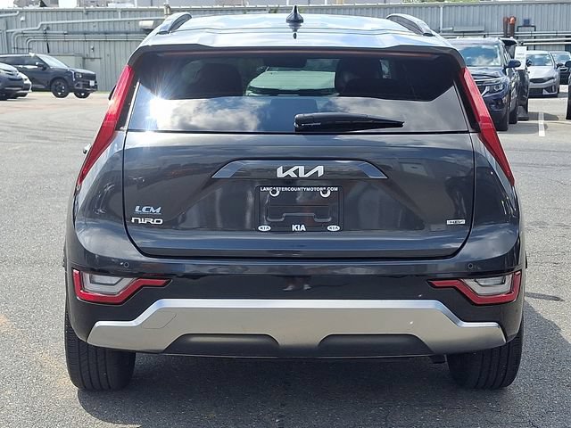 Used 2025 Kia Niro SX Touring FWD image 5