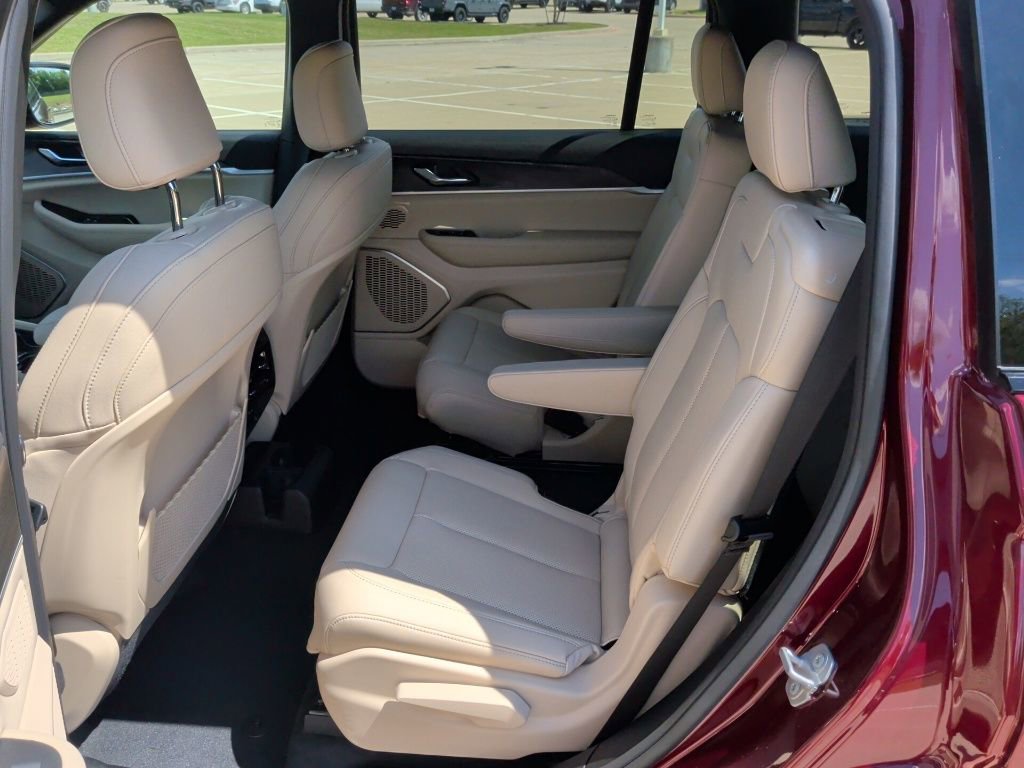 New 2026 Jeep Grand Cherokee L Limited image 41