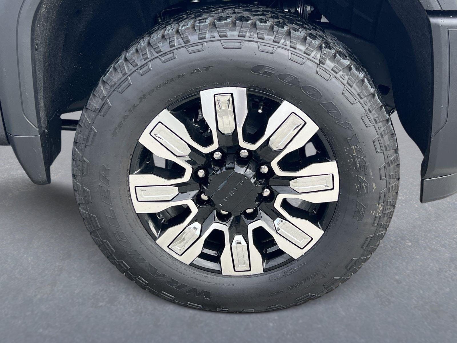 New 2026 GMC Sierra 3500 Denali AWD/4WD image 34