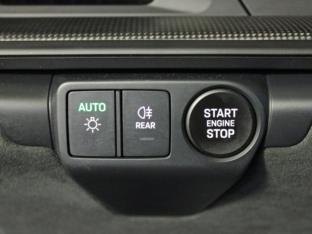 Certified 2025 Porsche 911 Carrera GTS image 21