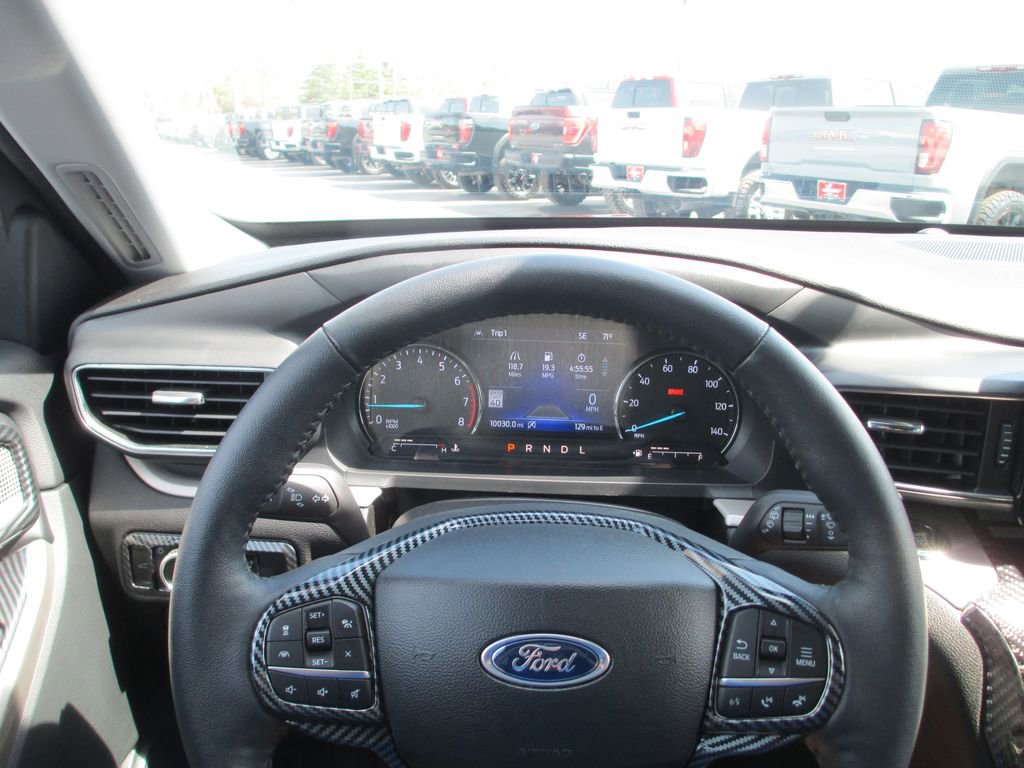 Used 2023 Ford Explorer XLT w/ Equipment Group 202A image 32