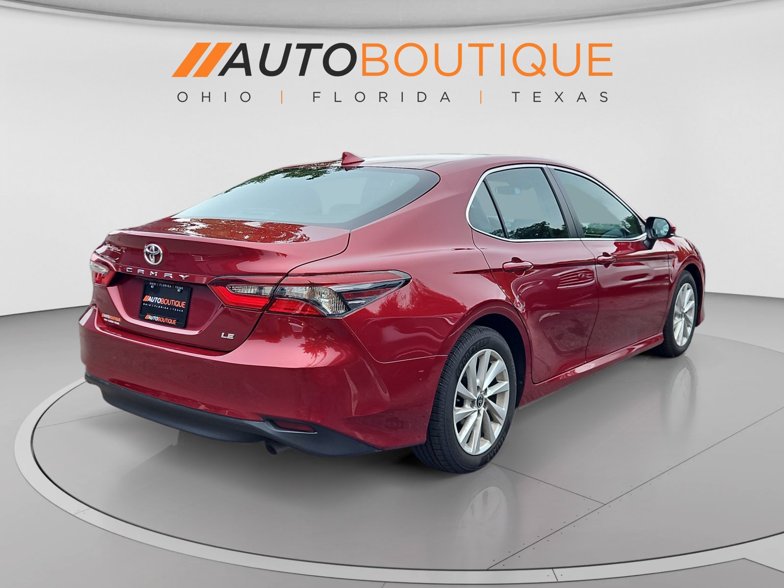 Used 2022 Toyota Camry LE FWD image 6