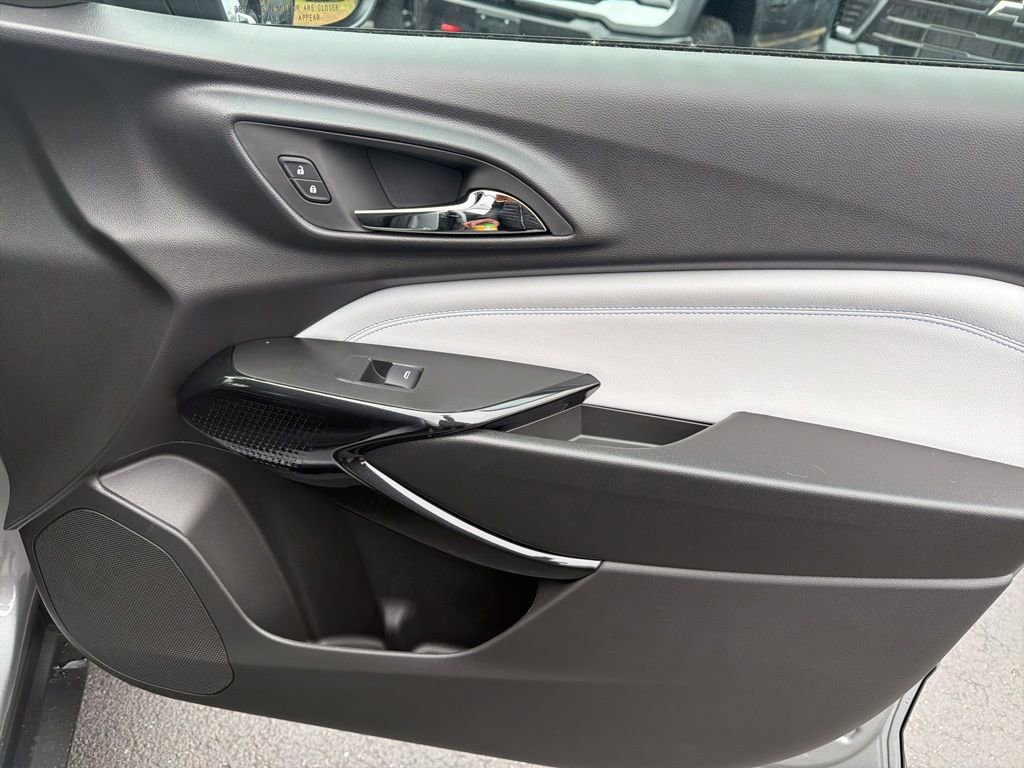 New 2026 Chevrolet Trax LT w/ Driver Confidence Package image 21