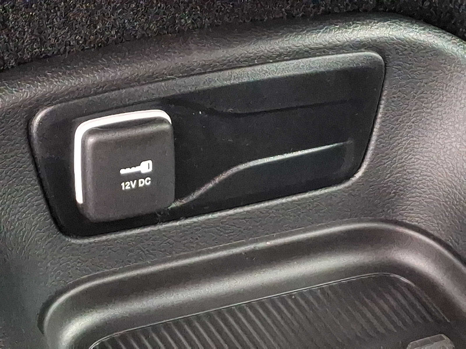 New 2026 Chrysler Voyager LX image 19