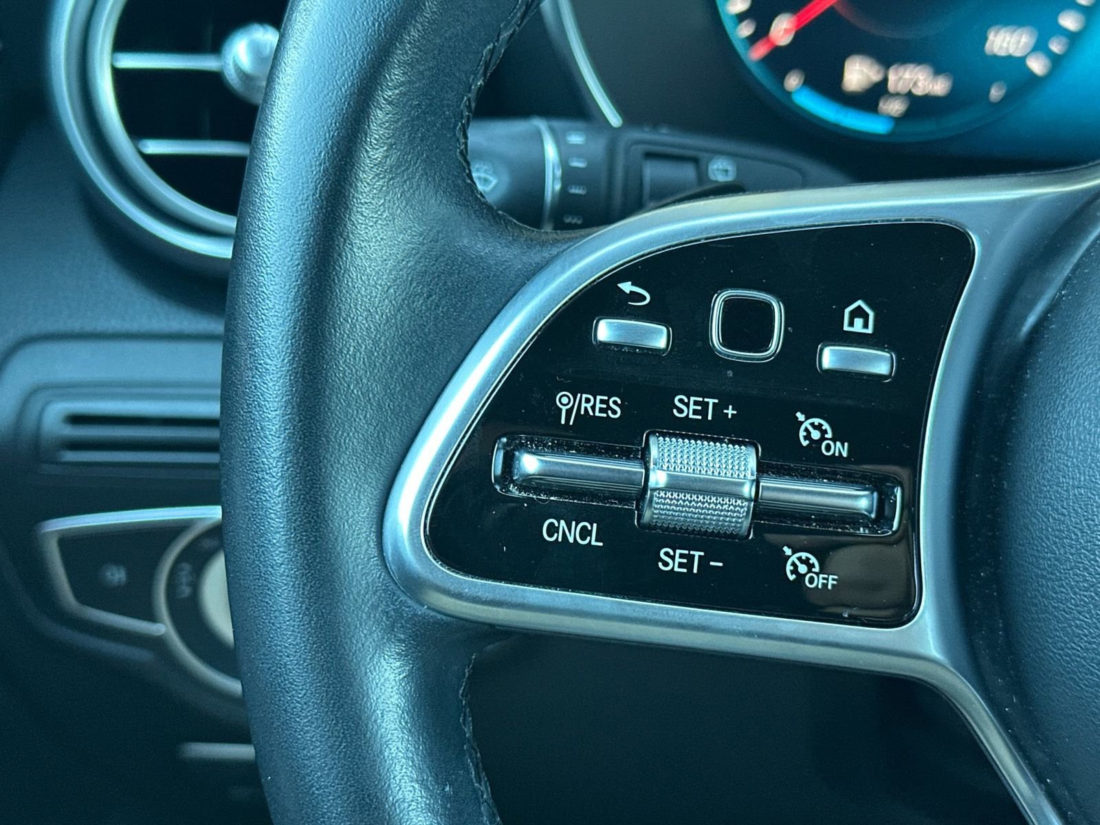 Certified 2022 Mercedes-Benz GLC 300 image 26