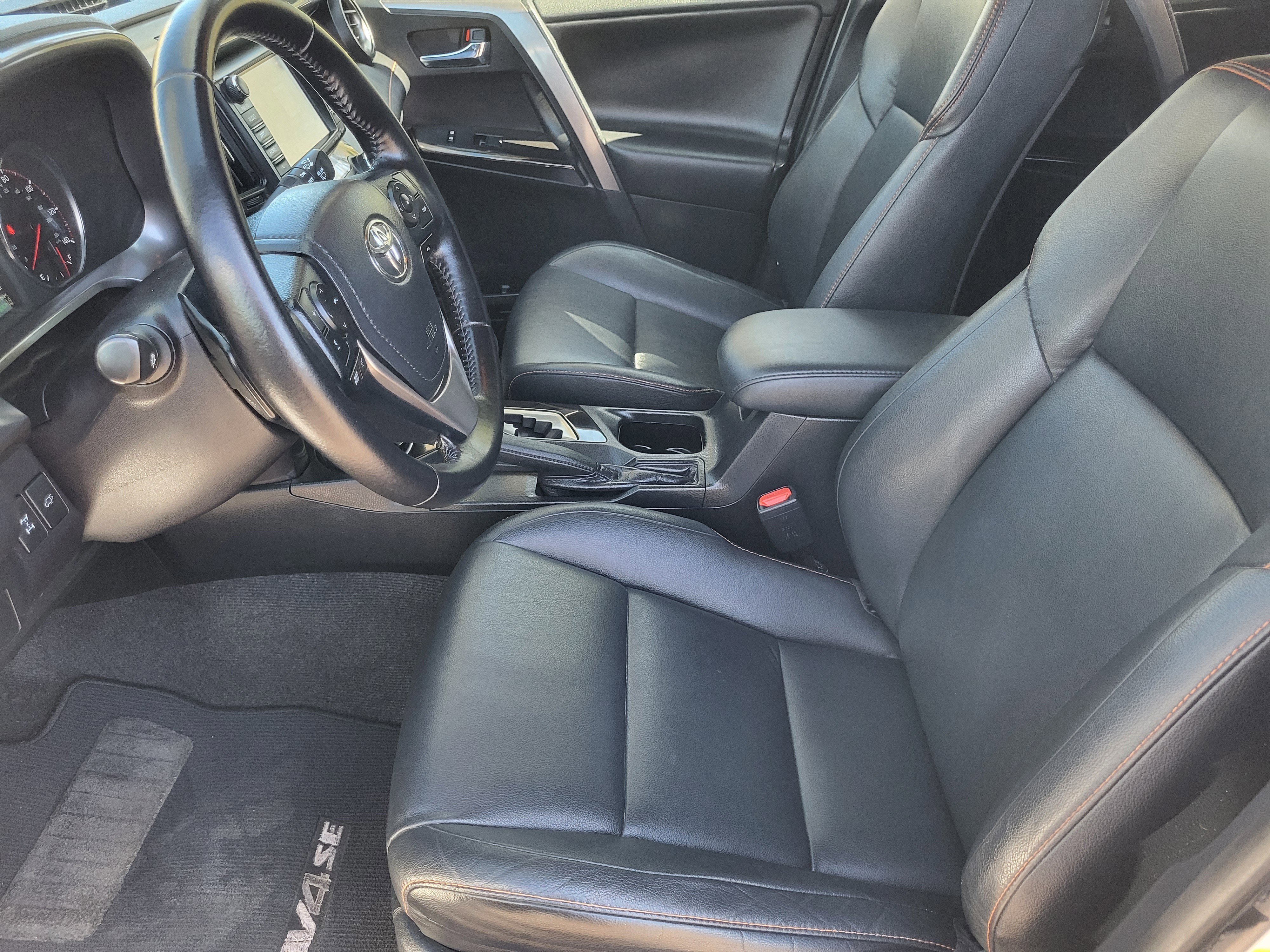 Certified 2016 Toyota RAV4 SE AWD/4WD image 10