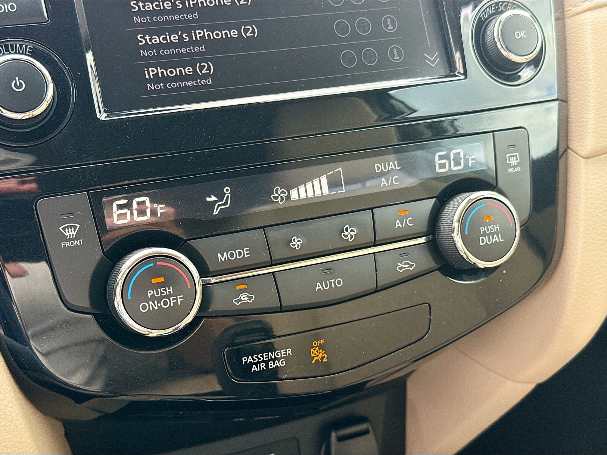 Used 2020 Nissan Rogue SV image 32