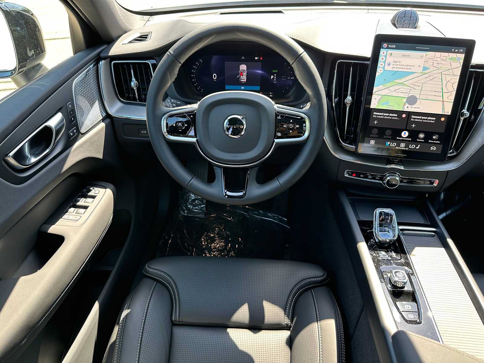 New 2026 Volvo XC60 T8 Ultra w/ Protection Package Premier AWD/4WD image 17