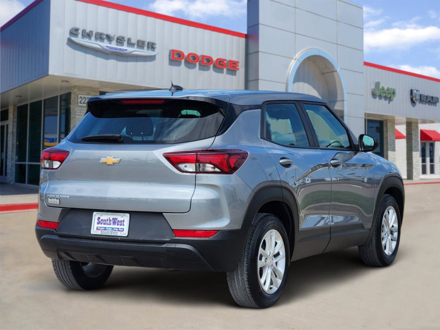 Used 2024 Chevrolet TrailBlazer LS image 5