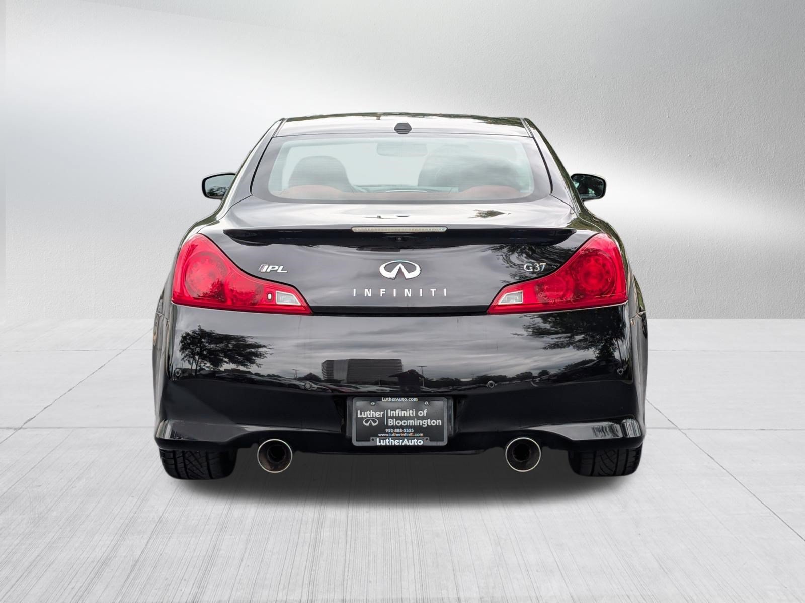 Used 2011 INFINITI G37 IPL RWD image 6