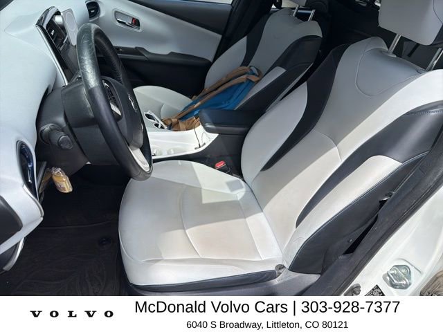 Used 2016 Toyota Prius Four Touring FWD image 9