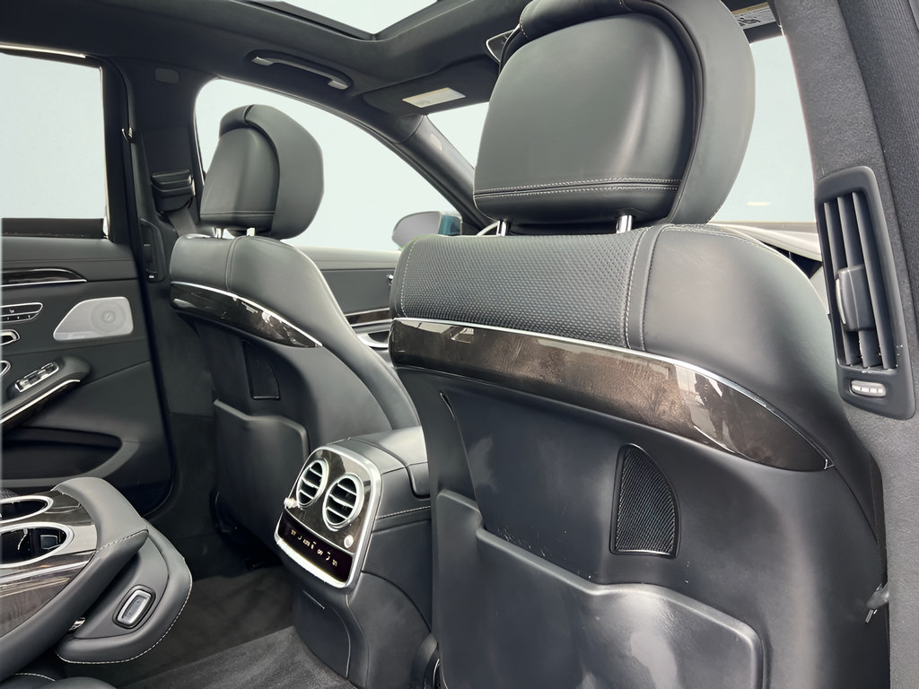Used 2015 Mercedes-Benz S 63 AMG 4MATIC Sedan image 33