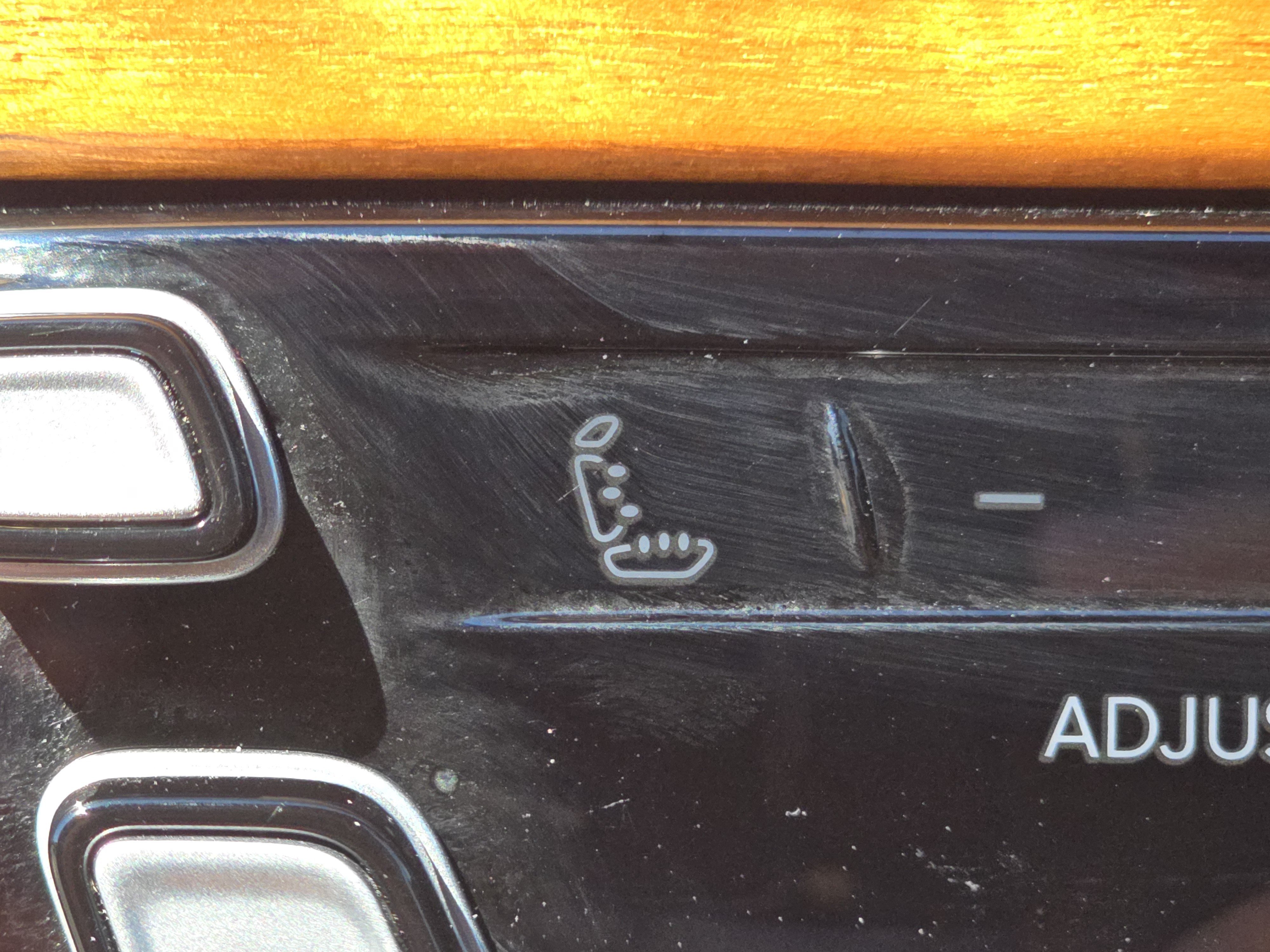 Used 2024 Jeep Grand Wagoneer Series III w/ Rear Seat Video Group 1 AWD/4WD image 11