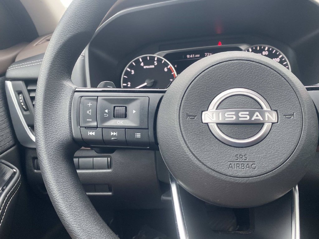 Used 2023 Nissan Rogue SV AWD/4WD image 31