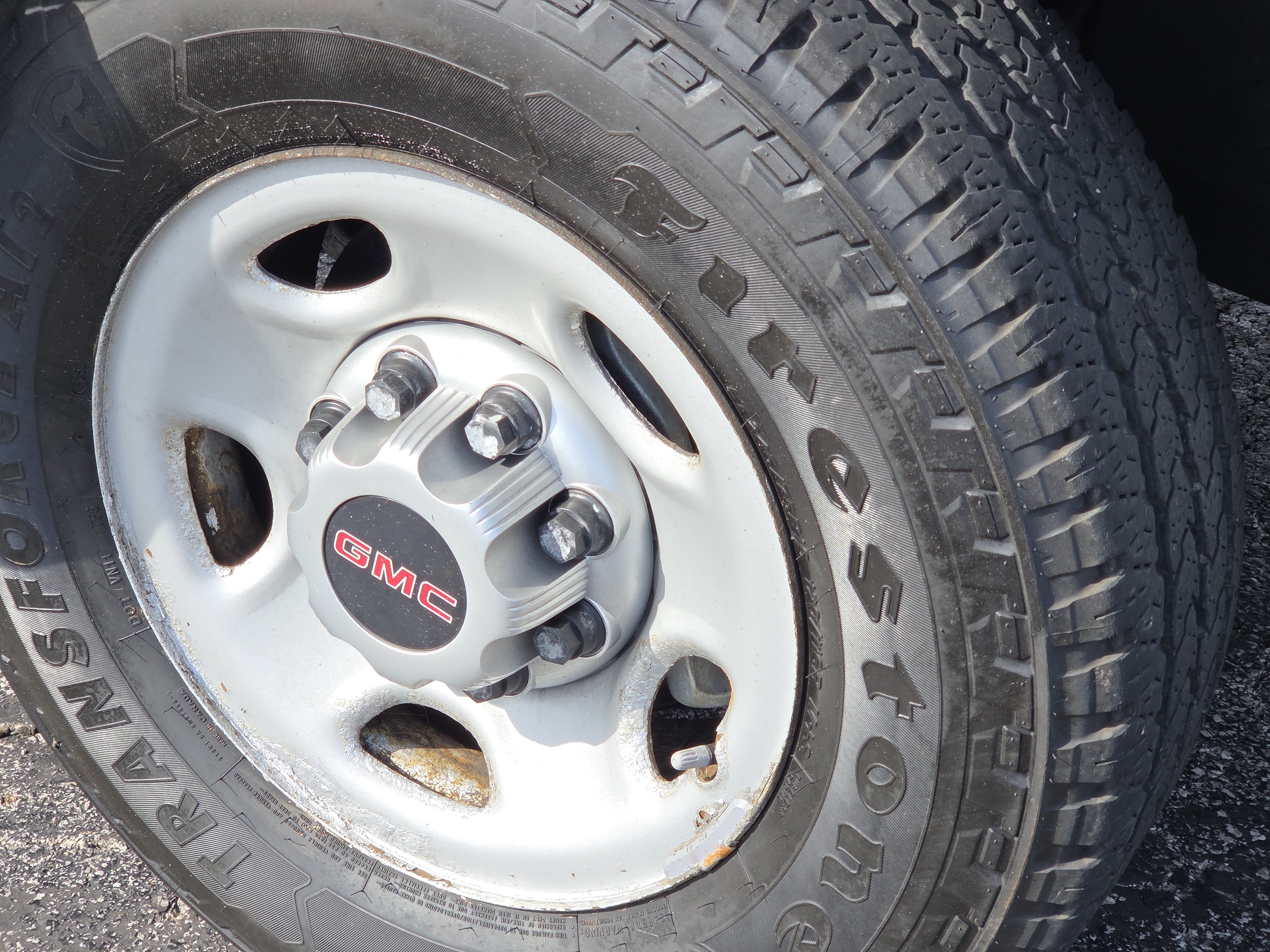 Used 2015 GMC Savana 2500 RWD image 3
