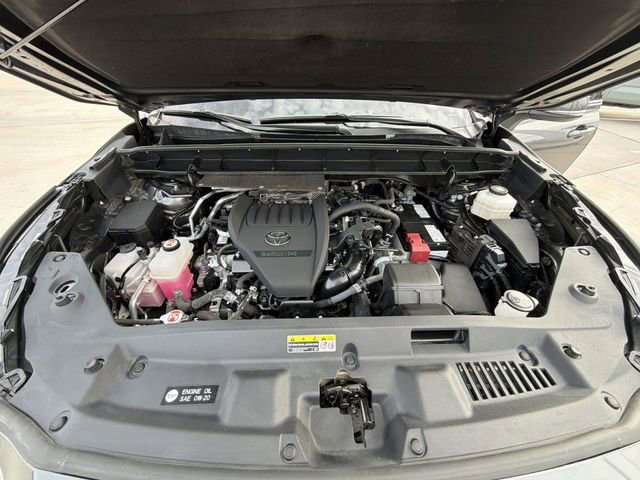 Used 2023 Toyota Highlander Limited AWD/4WD image 34