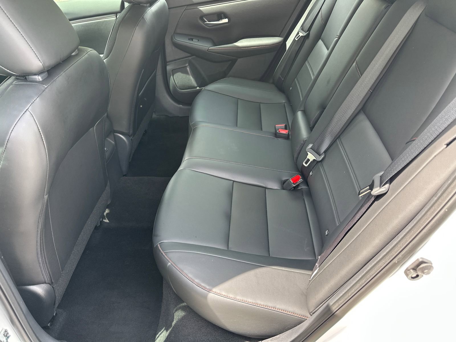 Certified 2025 Nissan Sentra SR w/ SR Premium Package FWD image 18