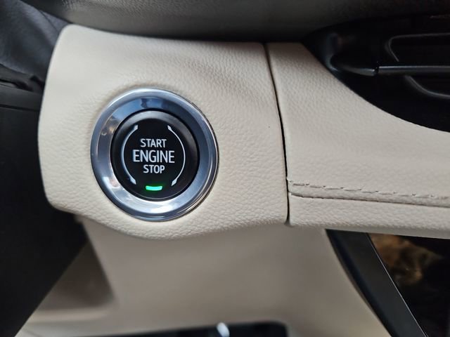 Used 2023 Buick Envision Avenir image 51