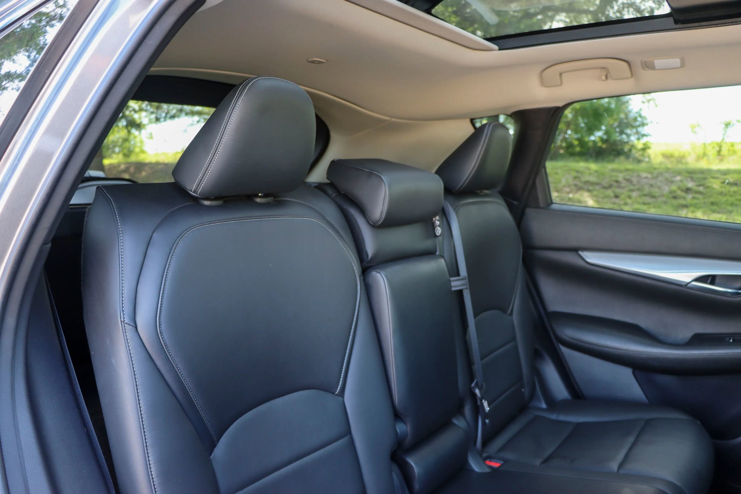 Used 2019 INFINITI QX50 Luxe w/ Protection Package FWD image 19