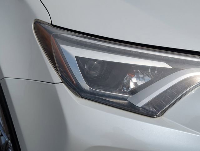 Used 2016 Toyota RAV4 Limited FWD image 4
