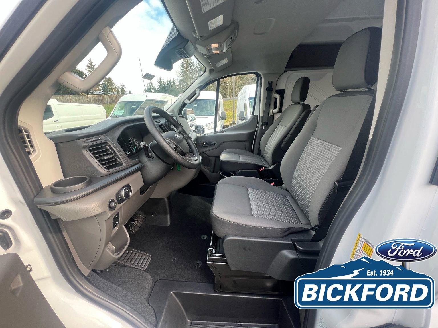 New 2025 Ford Transit 250 Low Roof RWD image 12
