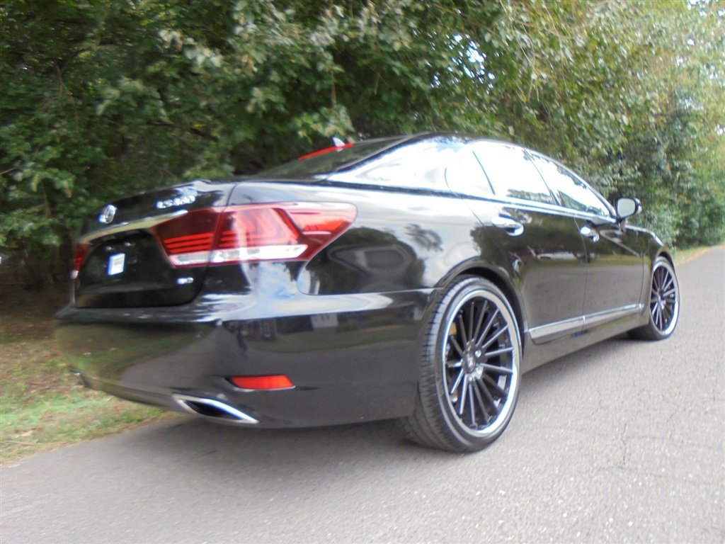 Used 2013 Lexus LS 460 AWD image 8