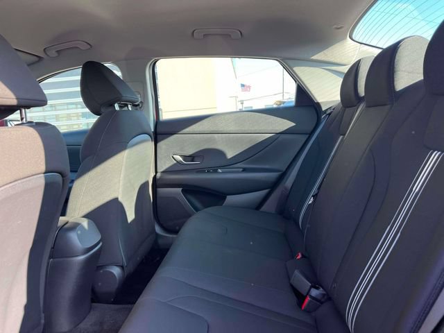 Certified 2023 Hyundai Elantra SEL FWD image 12