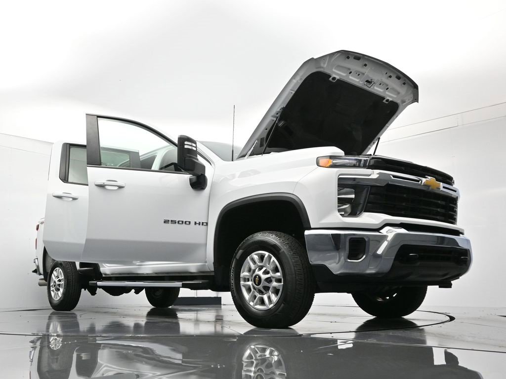Used 2024 Chevrolet Silverado 2500 LT image 50
