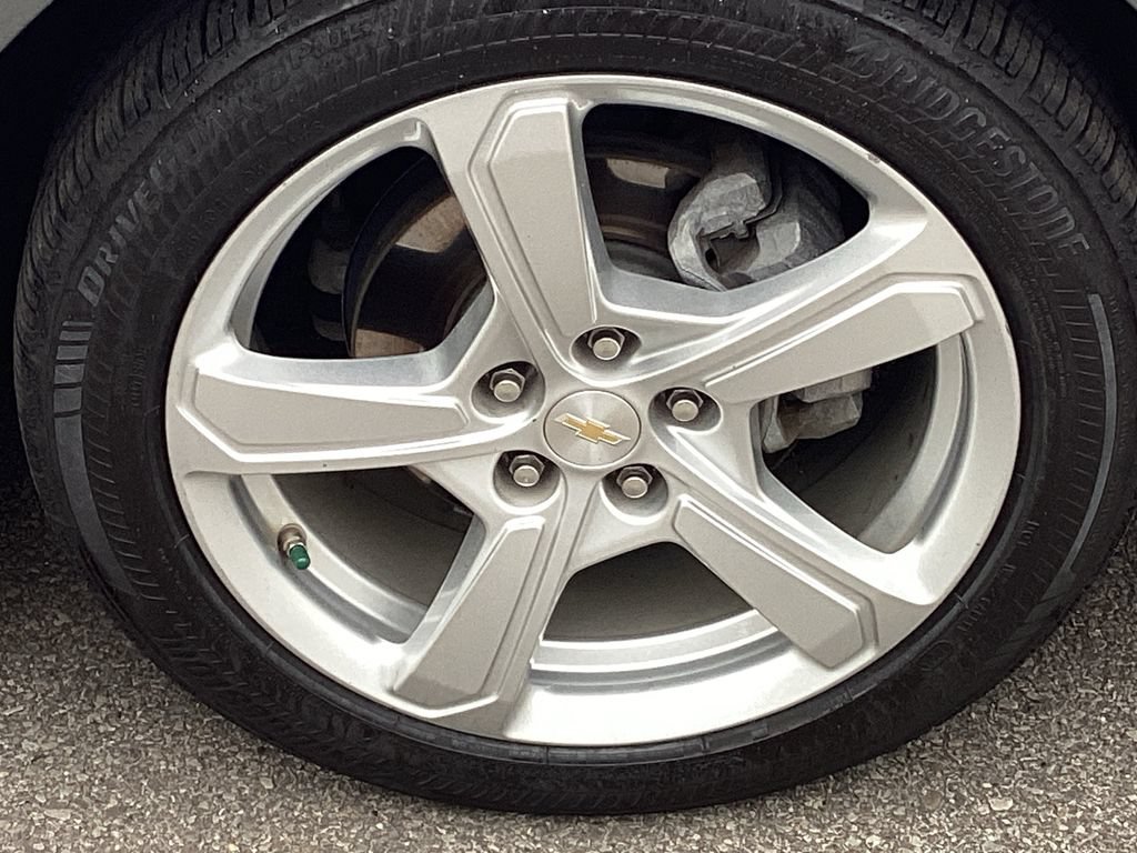 Used 2019 Chevrolet Volt LT w/ Comfort Package FWD image 24