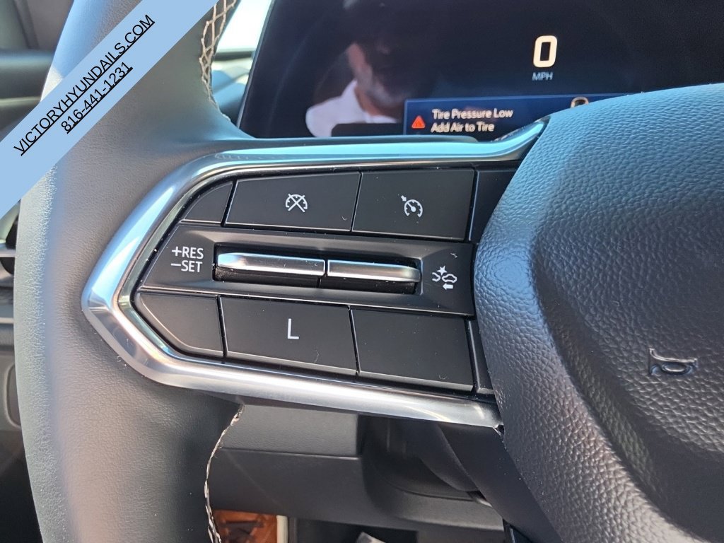 Used 2025 Chevrolet Traverse LT AWD/4WD image 27