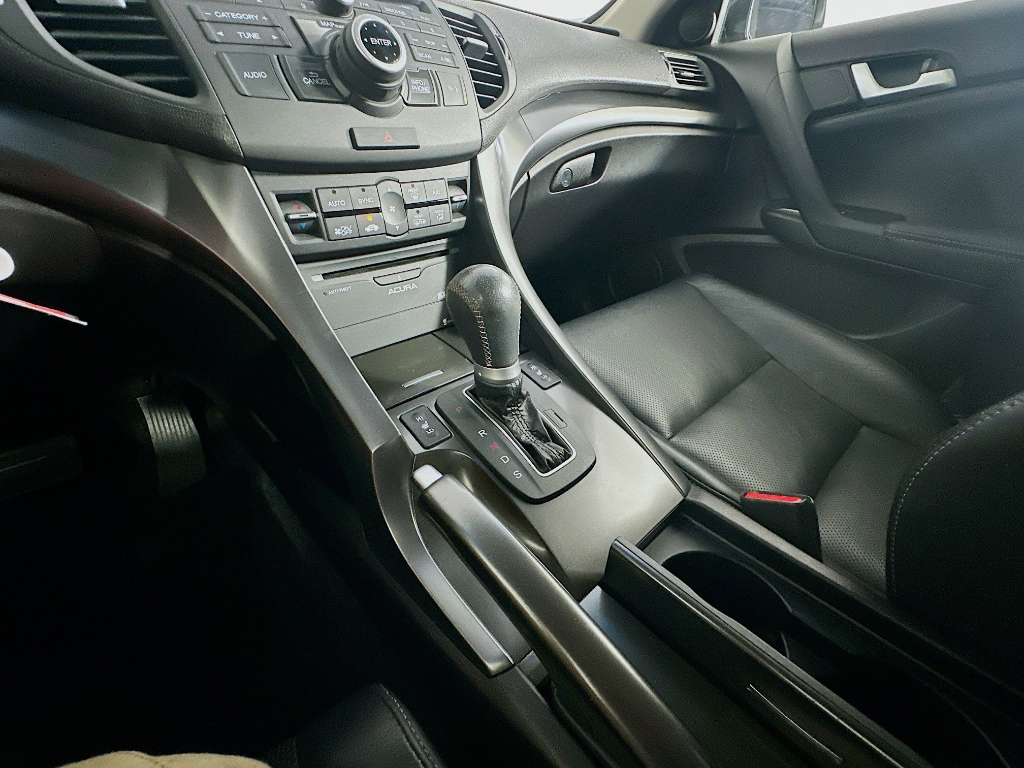 Used 2013 Acura TSX Sedan FWD image 23