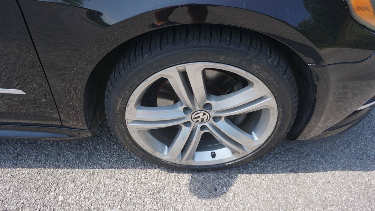 Used 2013 Volkswagen CC R-Line FWD image 12