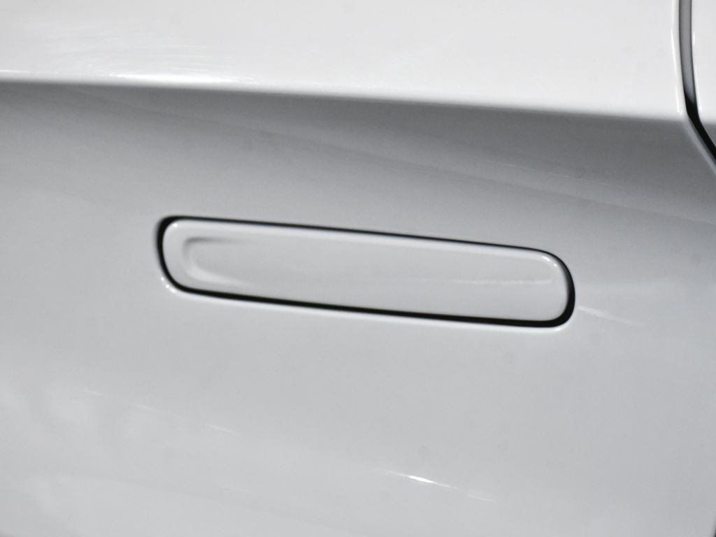 Used 2025 Lotus Emira image 12