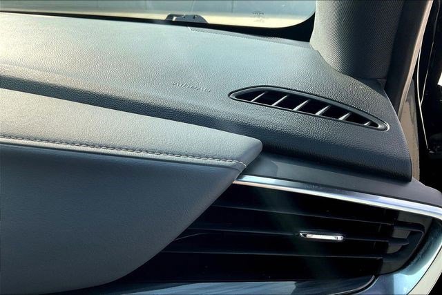 Used 2024 Buick Enclave Premium image 20