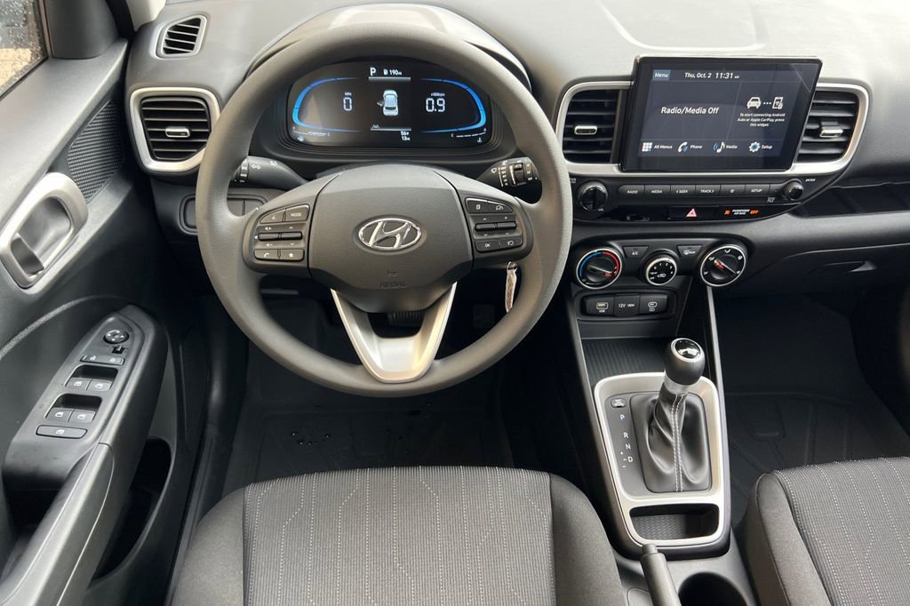 New 2026 Hyundai Venue SE image 12