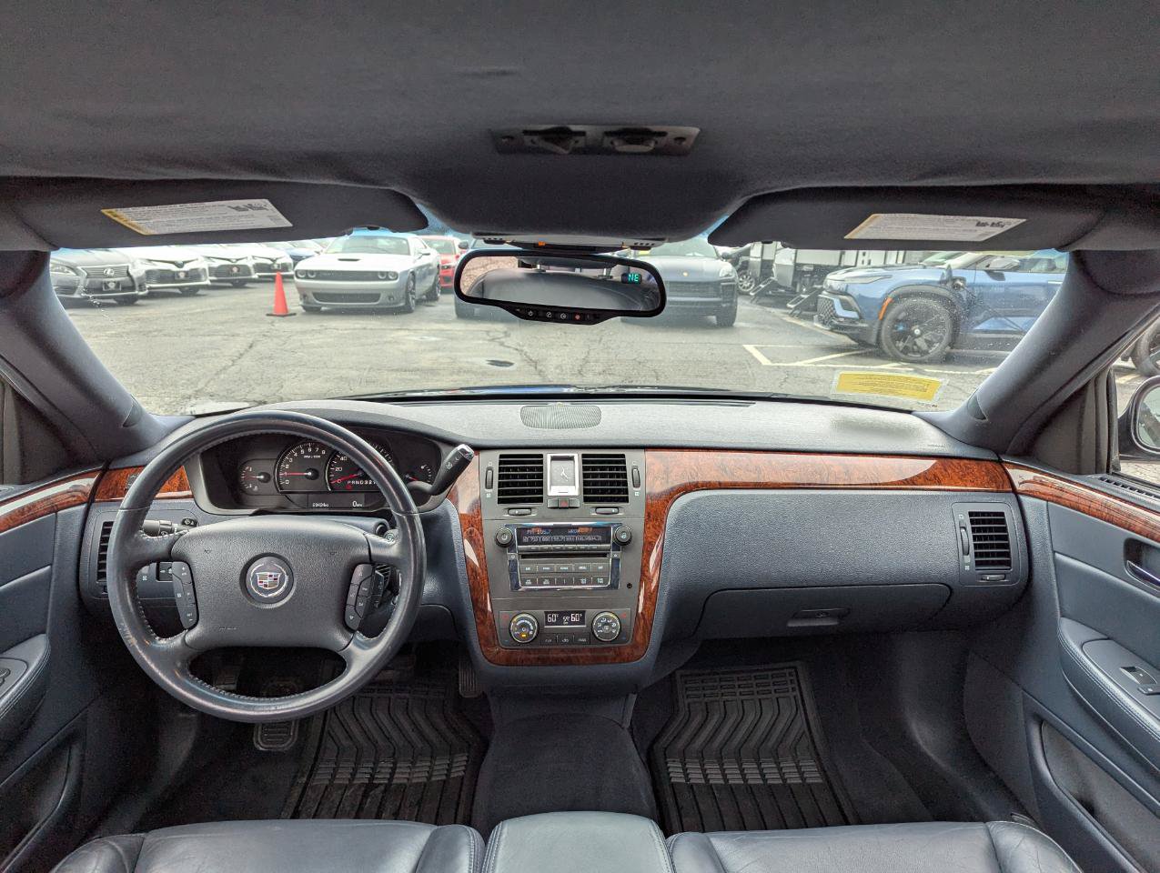 Used 2007 Cadillac DTS FWD image 34